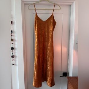 Lulu‘s size M silk dress